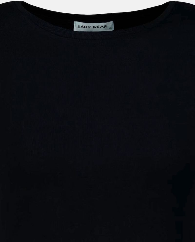 104907128-Camiseta-Easy-Wear-negra-tank-top-manga-corta-para-mujer
