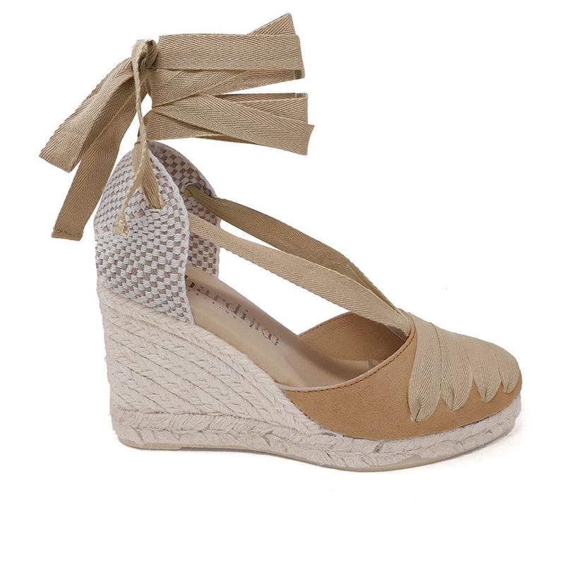 104566574-Zapato-casual-alpargata-Diorfi-color-cafe-para-mujer