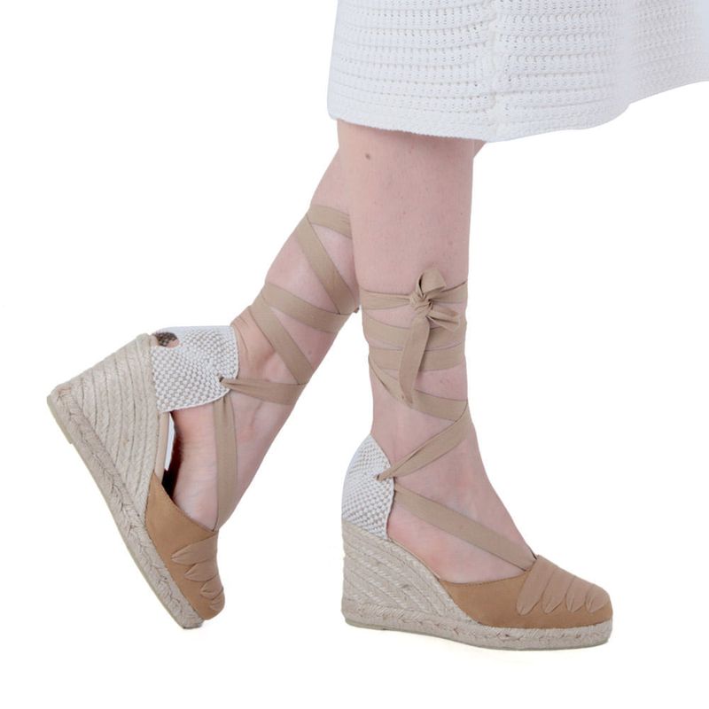 104566574-Zapato-casual-alpargata-Diorfi-color-cafe-para-mujer