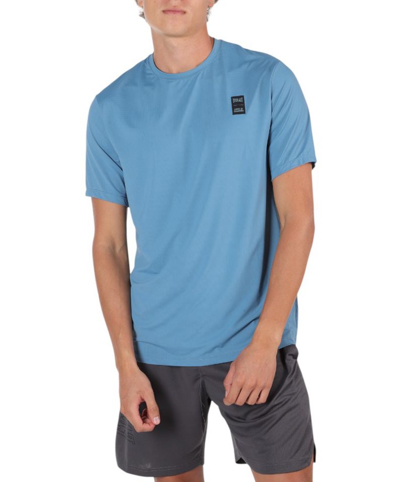 104857877-Camiseta-deportiva-Everlast-celeste-solida-para-hombre