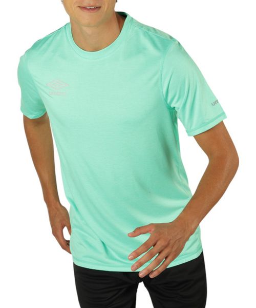 Camiseta deportiva Umbro verde sólida para hombre