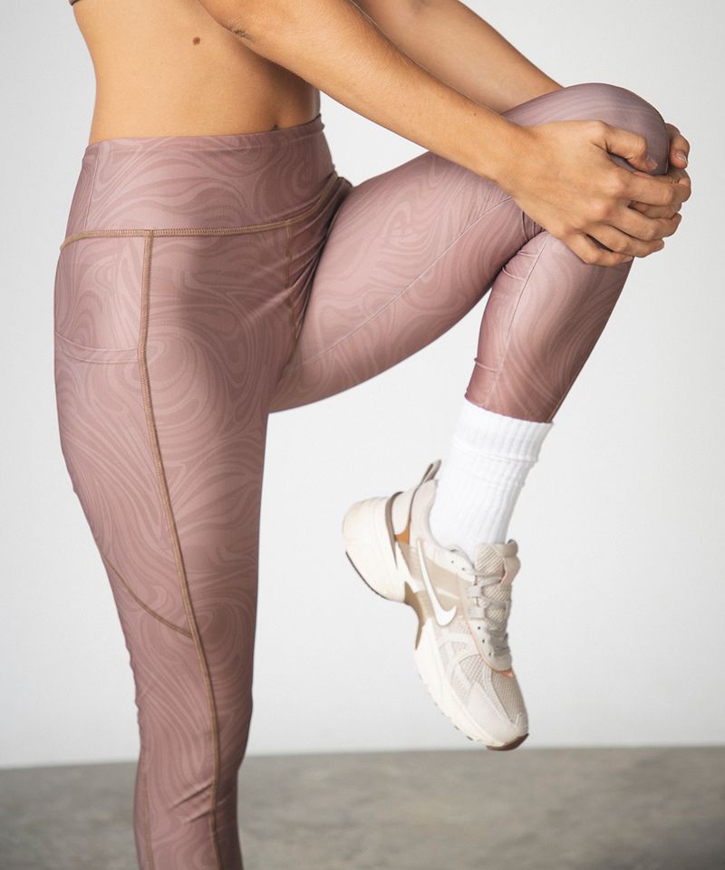 104810771-Legging-deportiva-Teammate-diseño-estampado-para-mujer