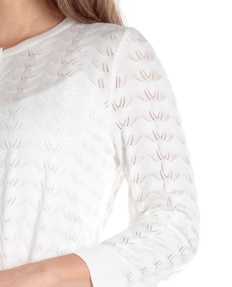 104836559-Sueter-Cable-and-Gauge-cardigan-blanco-manga-larga--para-mujer