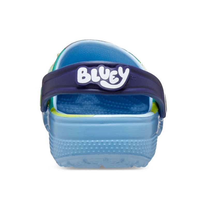 104916212-Crocs-clasico-de-Bluey-celeste-para-niño