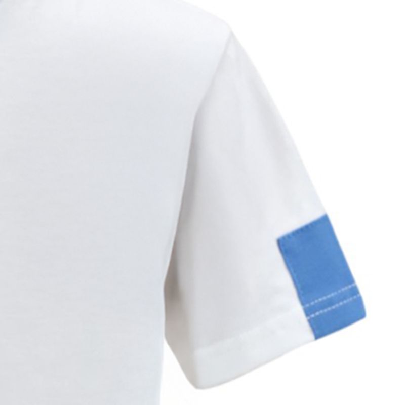 104812633-Camiseta-blanca-con-estampado-para-niño