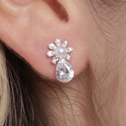 Aretes de plata con perla para mujer