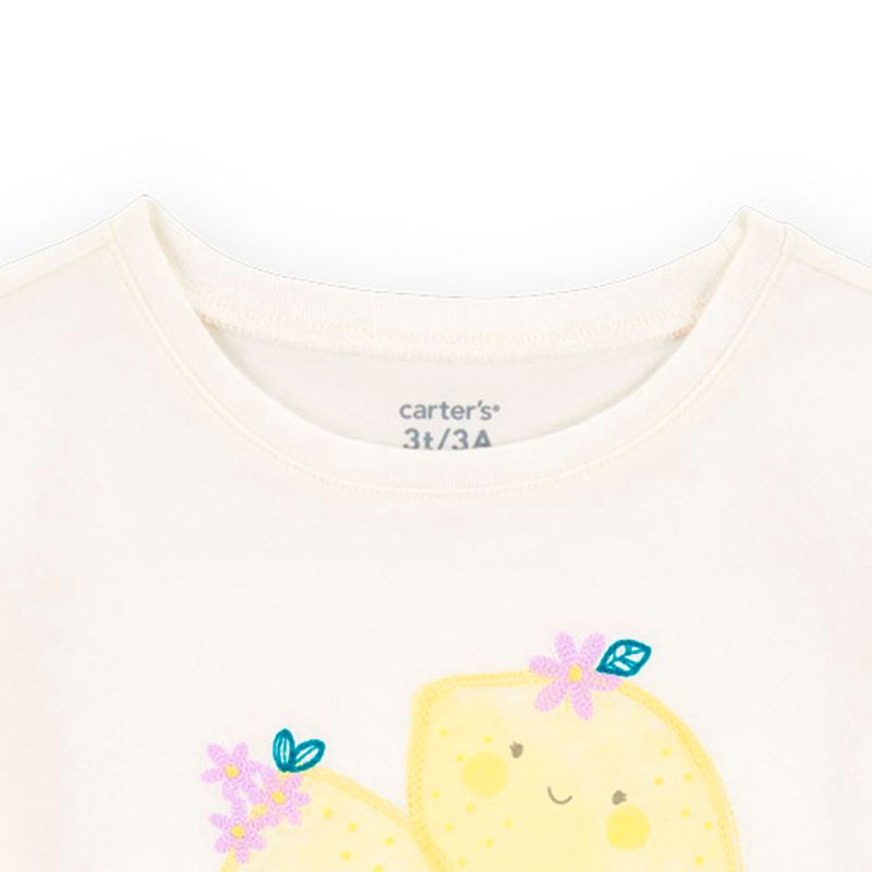 104893746-Blusa-blanca-con-estampado-para-niña