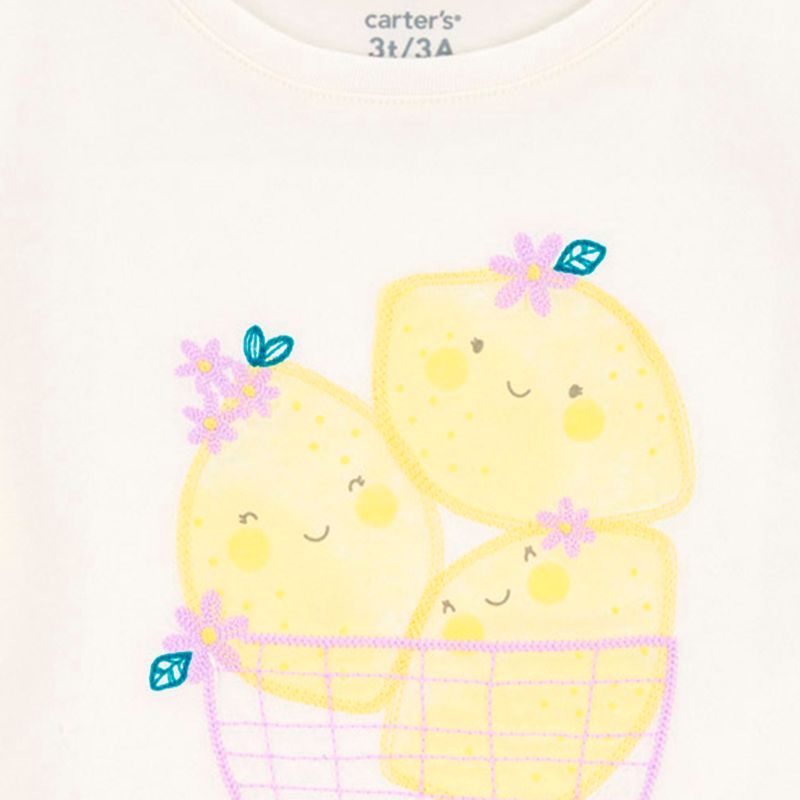 104893746-Blusa-blanca-con-estampado-para-niña