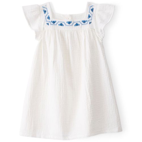 Vestido blanco con bordado para niña