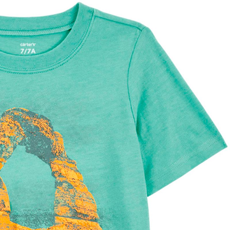 104893892-Camiseta-verde-con-estampado-para-niño