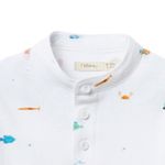 104894350-Camiseta-blanca-con-estampado-para-bebe-niño