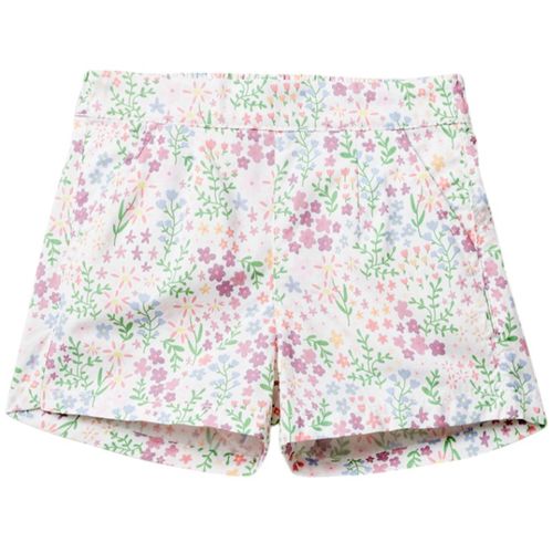 Short blanco con estampado floral para niña