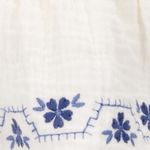 104893766-Falda-short-blanca-solida-para-niña