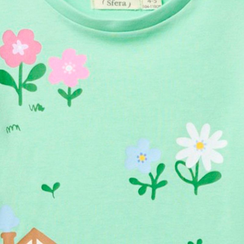 104897564-Blusa-verde-con-estampado-para-niña