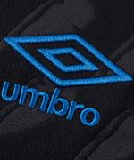 104824391-Camiseta-tercera-equipacion-Umbro-Selecta-2025-negra-para-mujer