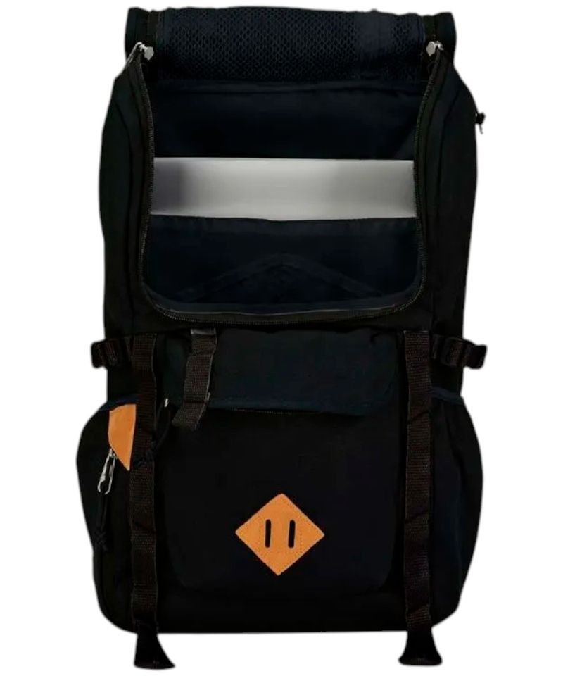 104825442-Mochila-JanSport-Hatchet-negra