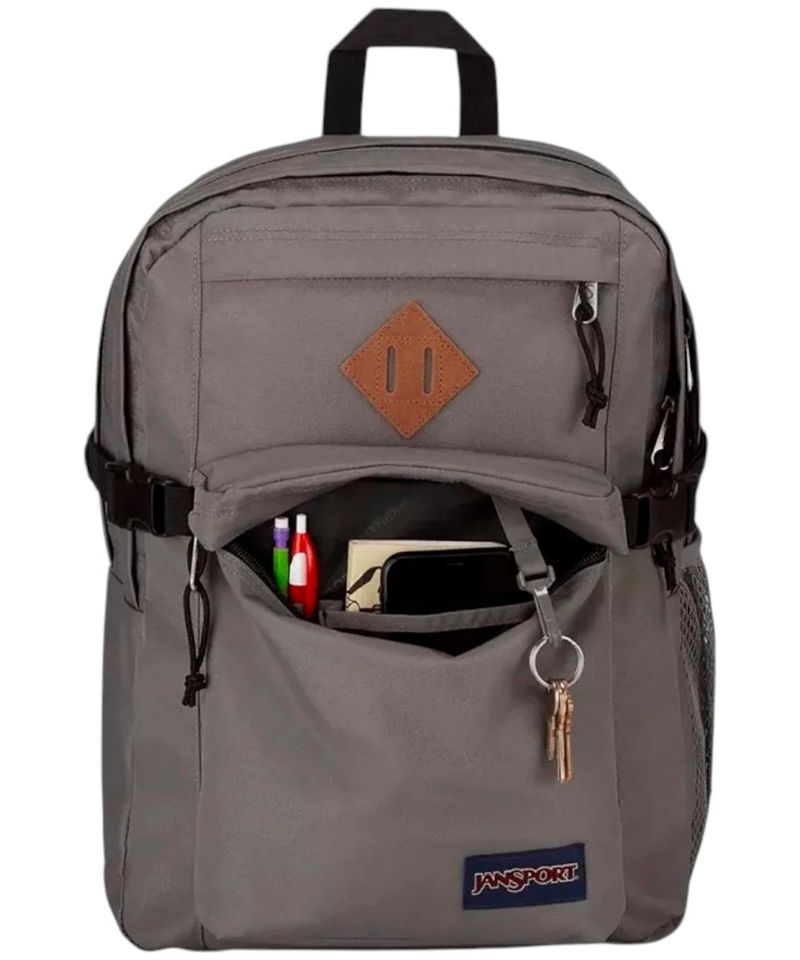 104825445-Mochila-JanSport-Main-Campus-gris-oscuro
