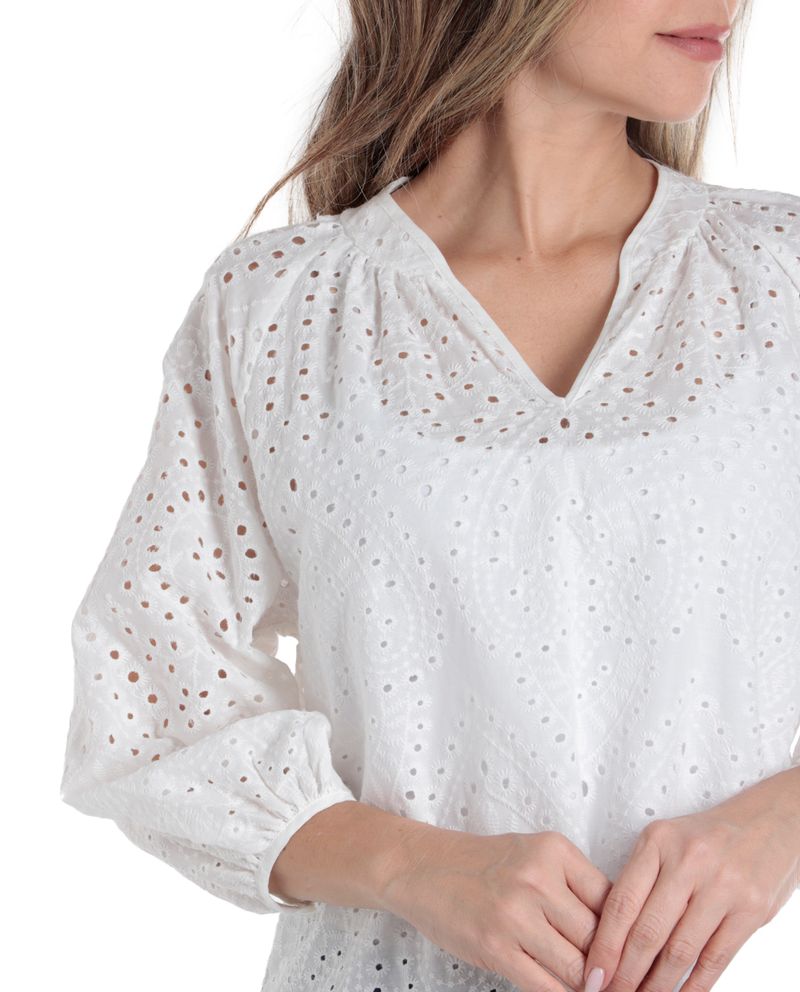 104782823-Blusa-Sabrina-casual-blanca-manga-larga-para-mujer