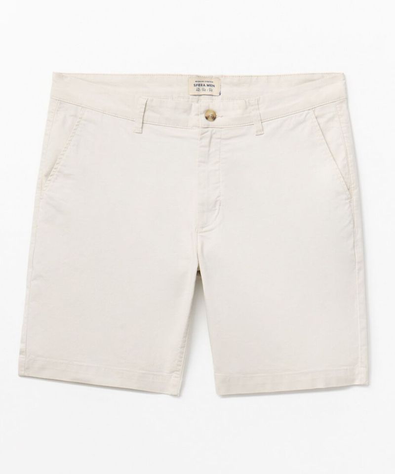 104896734-Short-chino-Sfera-regular-fit-beige-solido-para-hombre-
