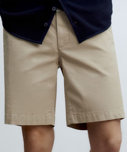 Short chino Sfera regular fit khaki sólido para hombre