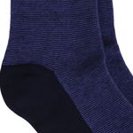 104842174-Par-de-calcetines-de-vestir-crew-Unexpected-azules-rayados-para-hombre