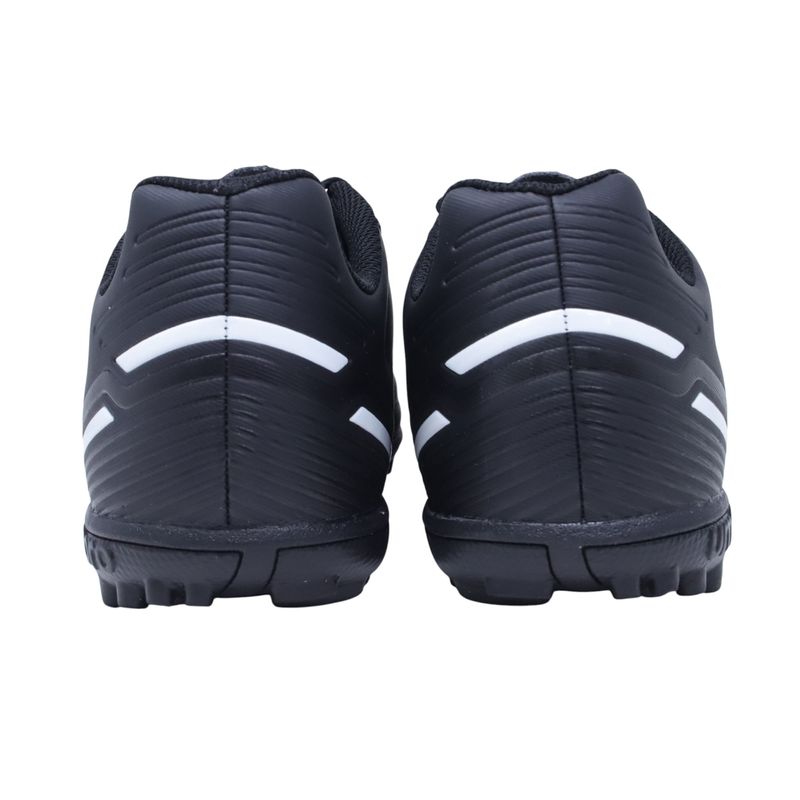 104884230---Zapatilla-deportiva-Umbro-Classico-XIII-LT-TF-color-negro-para-hombre