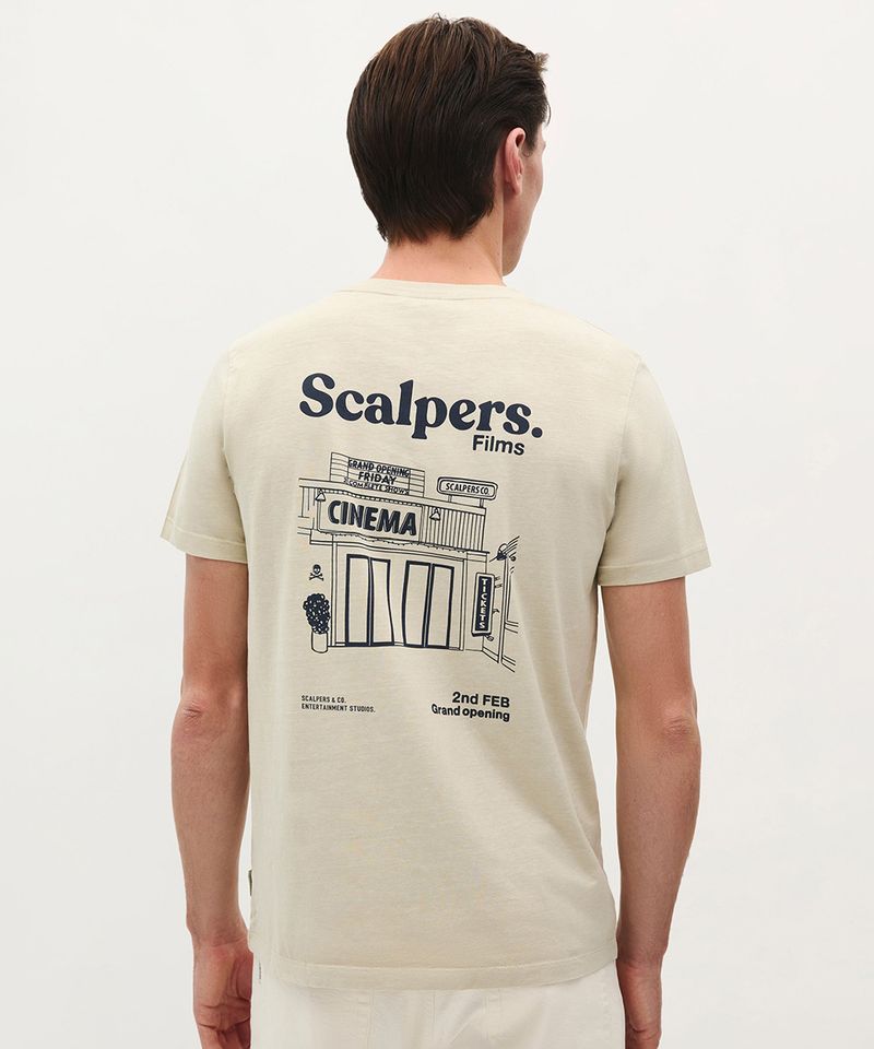 104926323-Camiseta-Scalpers-regular-fit-con-estampado-de-cine-para-hombre