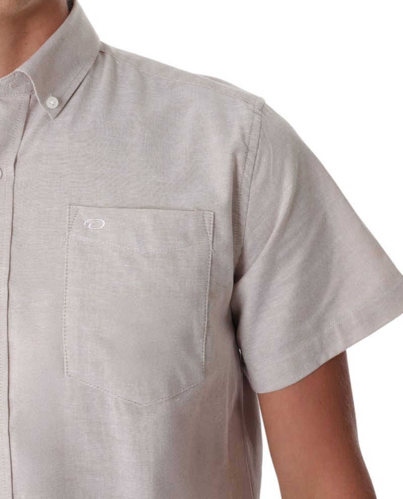 104880546-Camisa-casual-Oscar-de-la-Renta-classic-fit-beige-heather-para-hombre
