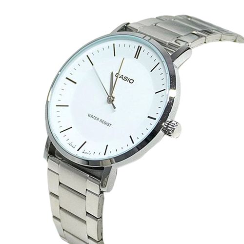 Reloj Casio análogo de acero color plateado para hombre