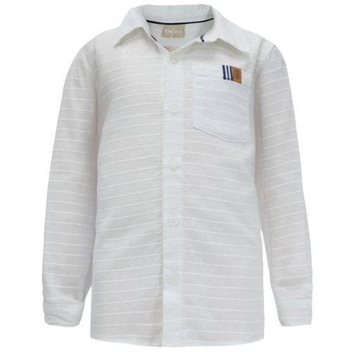 Camisa blanca con textura para niño