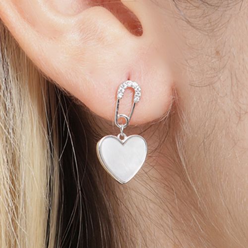 Aretes de plata de corazón para mujer
