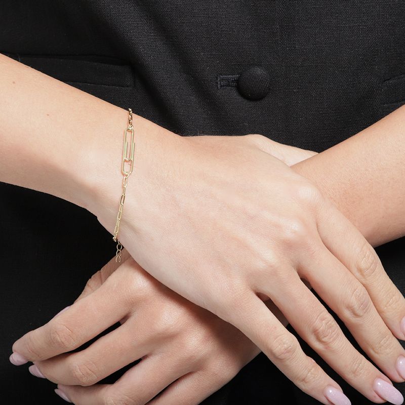 104890297---Pulsera-de-plata-dorada-para-mujer