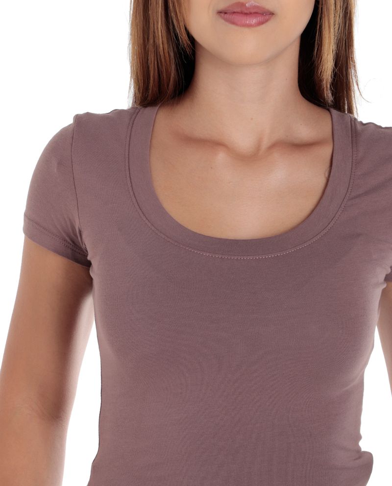 104881357-Camiseta-Active-Basic-cafe-manga-corta-para-mujer