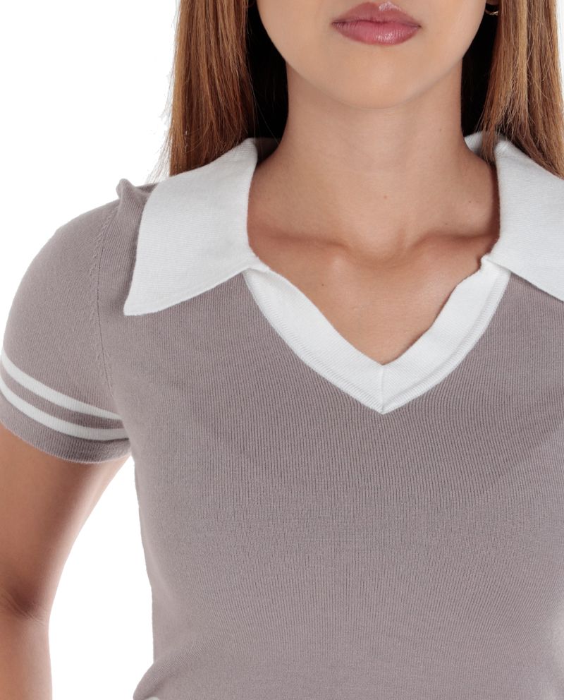 104884007-Blusa-Active-Basic-crop-top-manga-corta-para-mujer