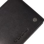 104887614-Billetera-bifold-Unexpected-negra-de-cuero-texturizada-para-hombre