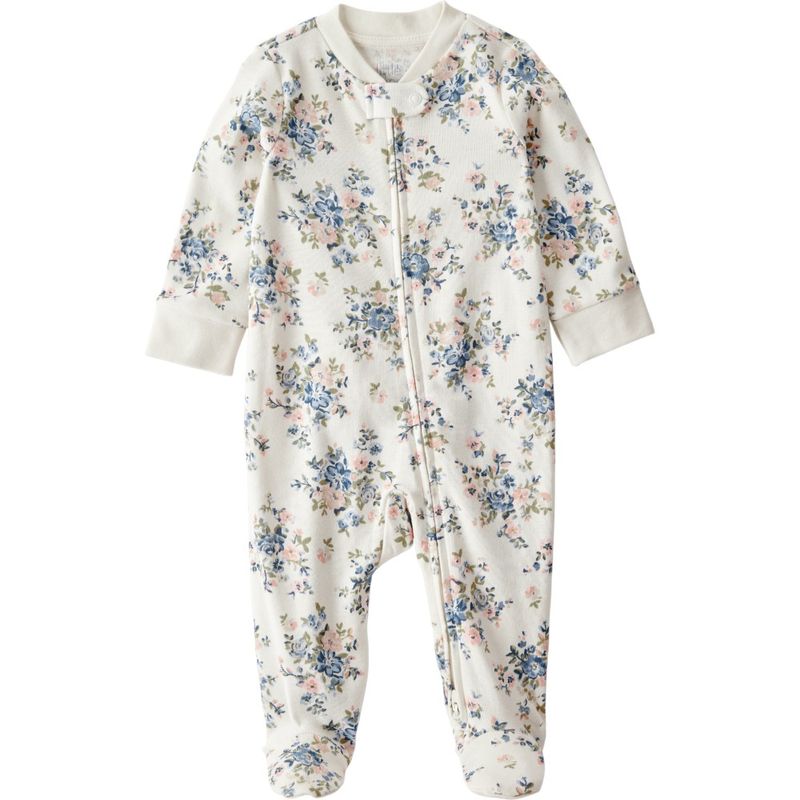 104893260-Pijama-blanca-con-estampado-para-bebe-niña