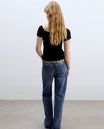 104873565-Blusa-Sfera-sweatshirt-negra-manga-corta-para-mujer