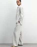 104873296-Pantalon-Sfera-pull-on-rayado-de-cintura-alta-para-mujer