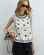 104873446-Blusa-Sfera-casual-bordada-sin-mangas-para-mujer