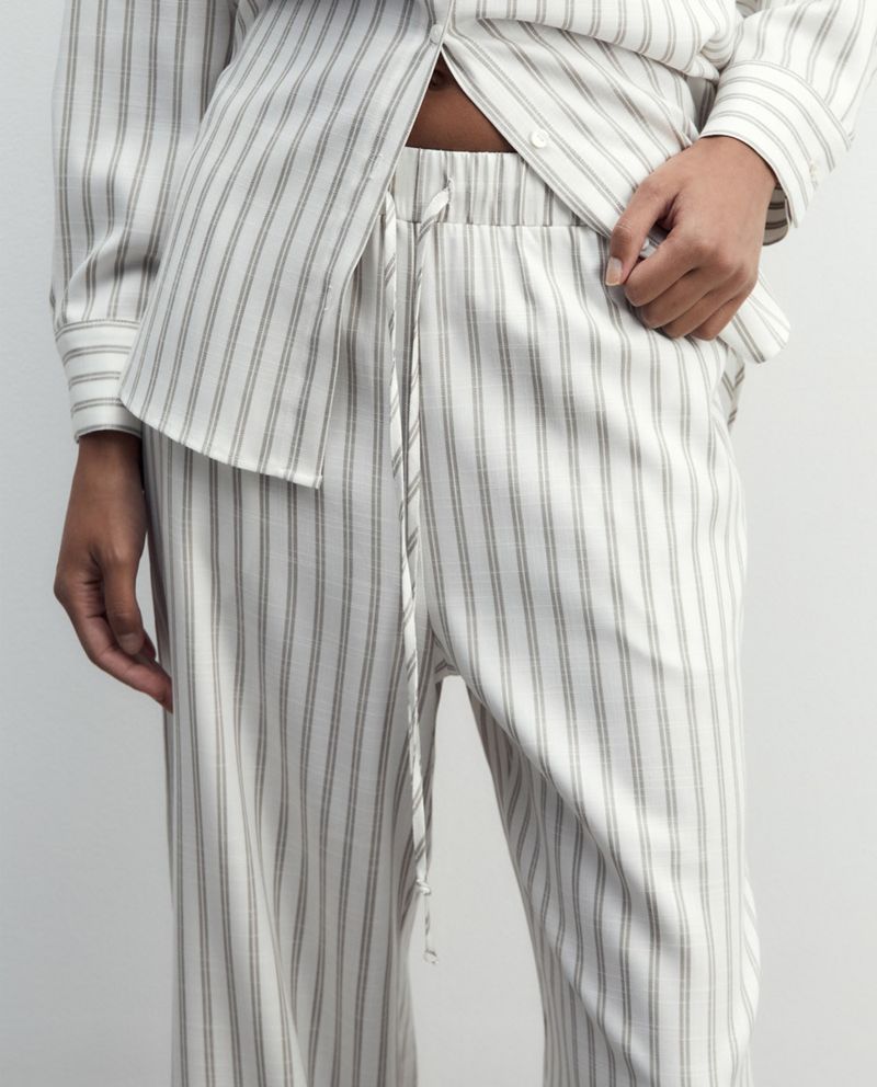 104873296-Pantalon-Sfera-pull-on-rayado-de-cintura-alta-para-mujer