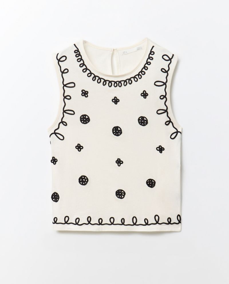 104873446-Blusa-Sfera-casual-bordada-sin-mangas-para-mujer