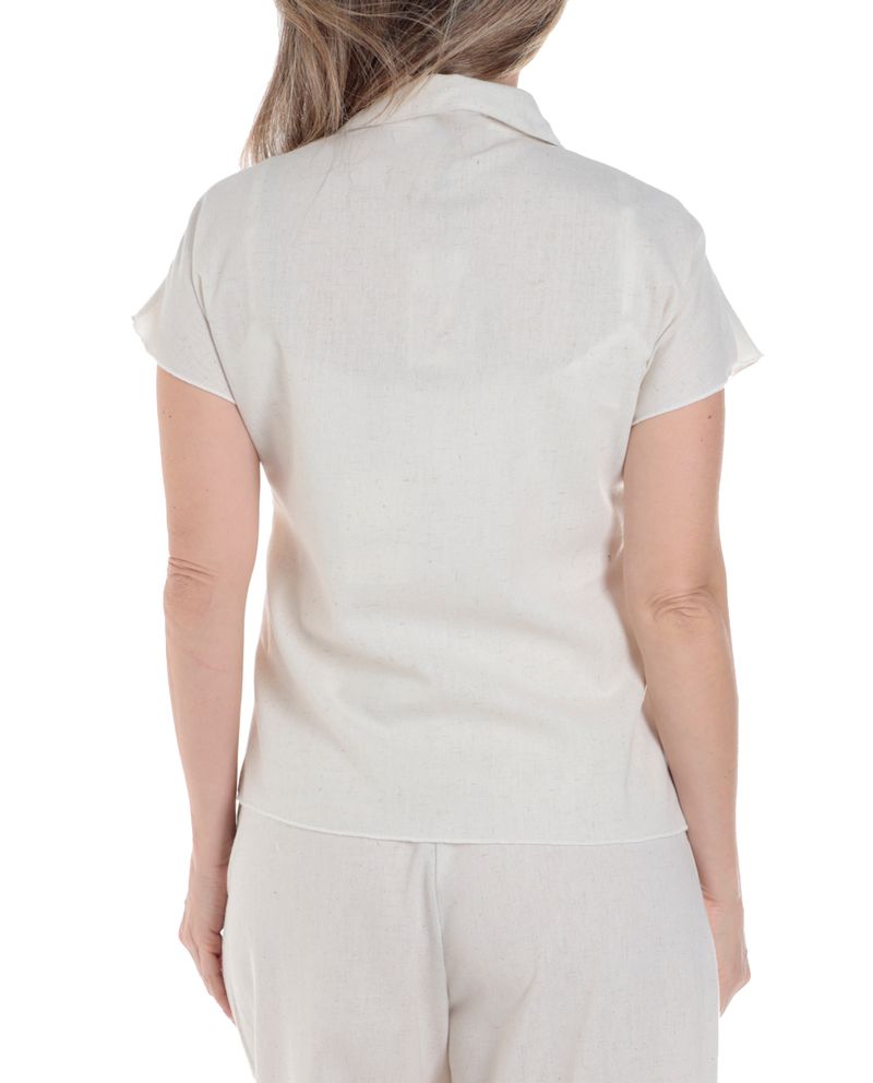 104919505-Blusa-Sabrina-camisera-beige-manga-corta-para-mujer
