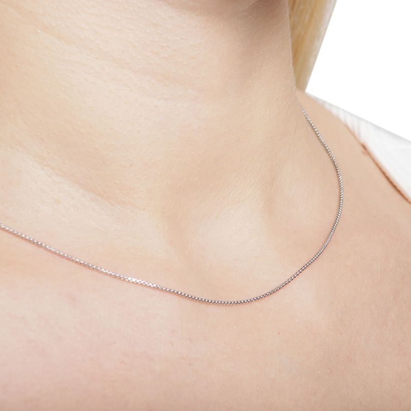 104522863-Cadena-de-plata-para-mujer