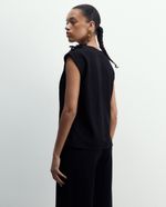 104873692-Blusa-Sfera-casual-negra-manga-corta-para-mujer