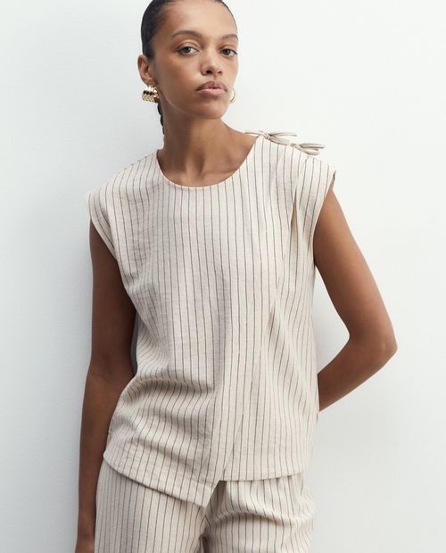 Blusa Sfera casual rayada manga corta para mujer
