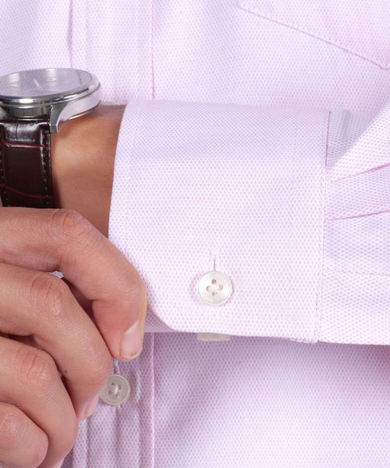 104681993-Camisa-classic-fit-Oscar-de-la-Renta-rosada-con-textura-para-hombre