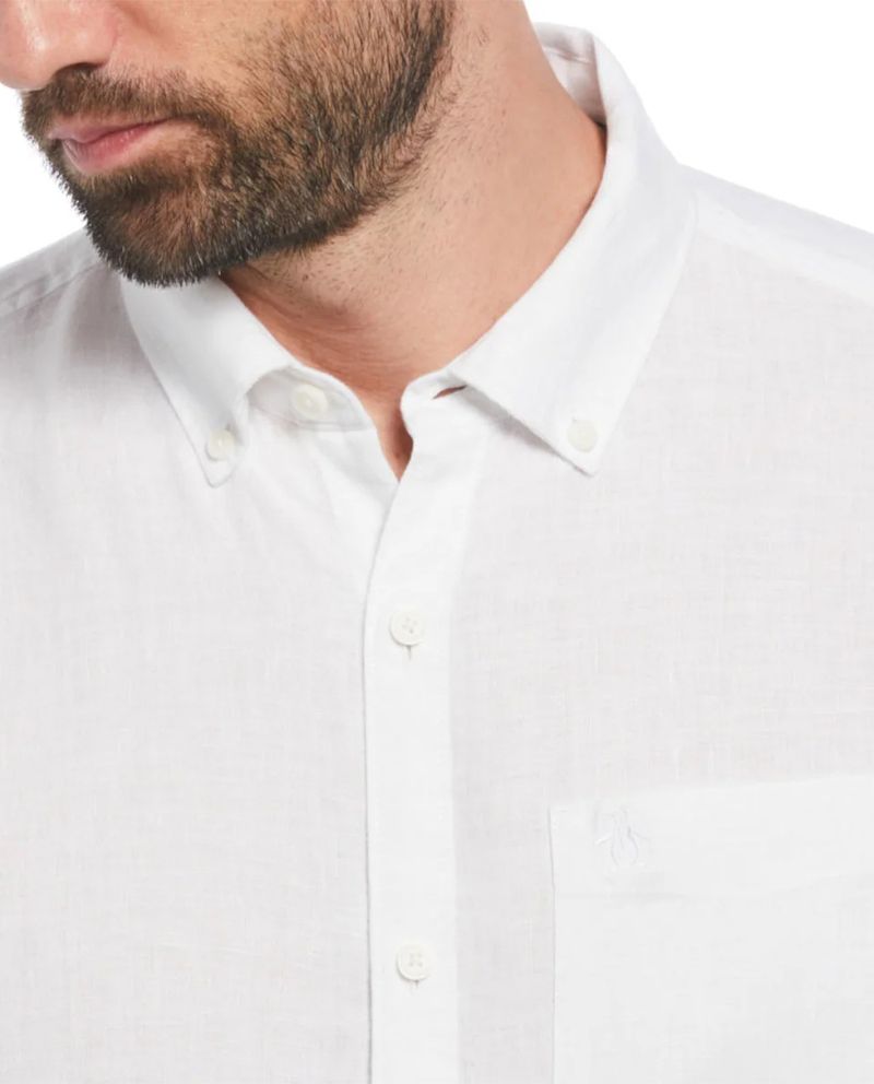 104929988-Camisa-casual-de-lino-Penguin-regular-fit-blanca-heather-para-hombre