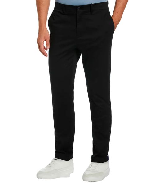 Pantalón casual chino Penguin negro sólido para hombre