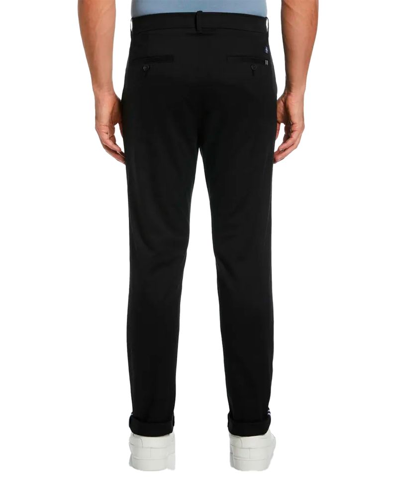 104929842-Pantalon-casual-chino-Penguin-negro-solido-para-hombre