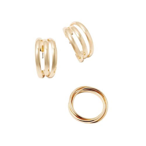 Set de aretes y anillo dorados para dama